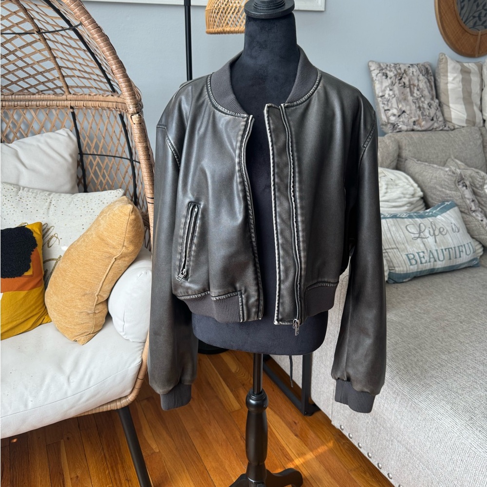 Zara Black Cropped Faux Leather Bomber Jacket